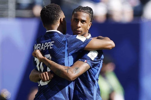 Starkes WM-Debüt! Bayern-Star Olise glänzt für Frankreich