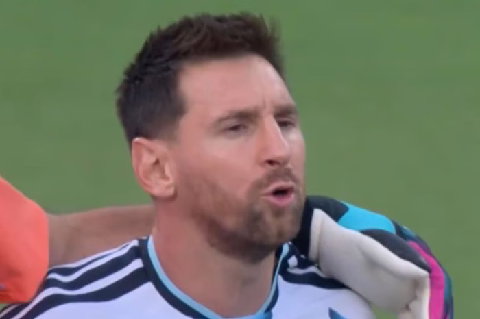 Lionel Messi y los jugadores de la selección argentina se emocionaron al cantar el himno nacional: su reacción