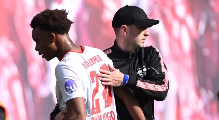 Leipzig despede técnico Ole Werner apesar da qualificação para a `Champions`