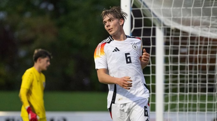 Enthüllt: So viel verdient Leverkusens 16-jähriges Top-Talent Kennet Eichhorn