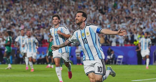 Salvador Sostres: Messi reinventa el geriátrico