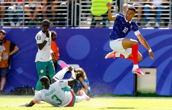 France - Sénégal : Doublé, record et critiques au placard, Kylian Mbappé est en mission, la Coupe du monde est sienne