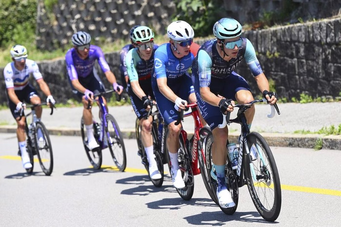 Giro di Svizzera 2026: Romain Grégoire si impone a Locarno, Pogacar all’attacco anche oggi