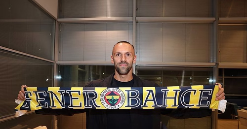 Muriqi ya es nuevo jugador del Fenerbahçe
