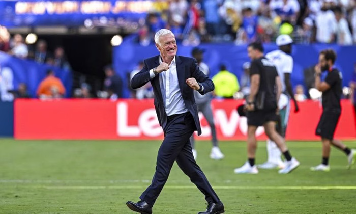 Ex-OM : Deschamps rend hommage à Eric Roy