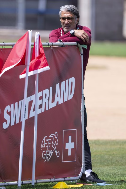 Murat Yakin angeschlagen: Dämpfer für die Nati vor WM