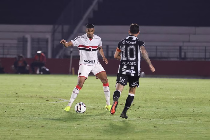 Vilar comemora fim de jejum e enaltece poder de reação do Botafogo-SP
