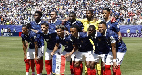 Équipe de France : face à l’Irak, Didier Deschamps ne devrait rien changer
