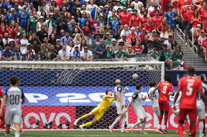 Mondiali 2026, larga vittoria della Svizzera. Pari tra Cechia e Sudafrica