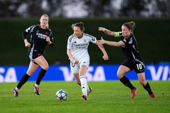 Mercato : Weir, première Écossaise de l'histoire d'OL Lyonnes