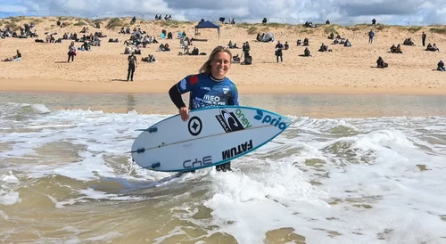 Surfistas Yolanda Hopkins e Francisca Veselko eliminadas no Rio de Janeiro
