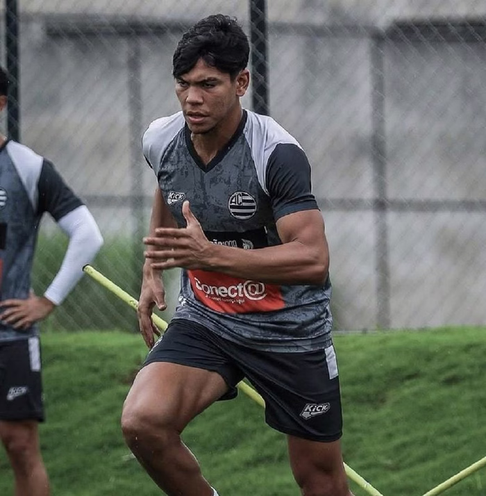 Gigante europeu fica perto de comprar joia de 17 anos que joga Série B