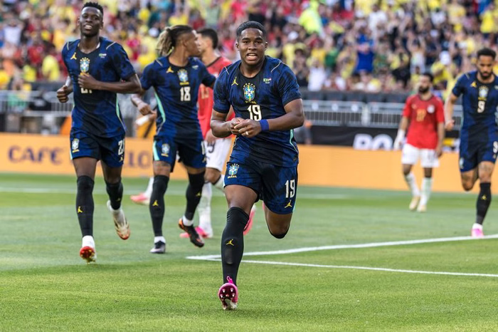 Coupe du monde 2026 : Danilo dithyrambique sur Endrick (ex
