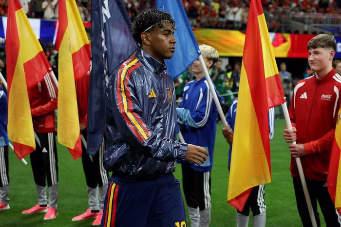 Lamine Yamal joga? Entenda planos da Espanha para astro do Barcelona