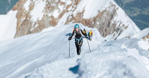 Savoyarde Iris Pessey bat le record féminin de l'ascension du Mont