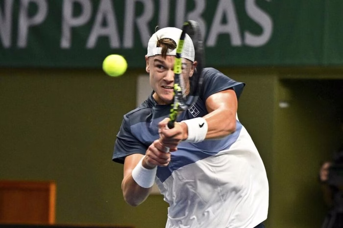 Holger Rune costretto a saltare anche Wimbledon: “Decisione difficile ma necessaria”