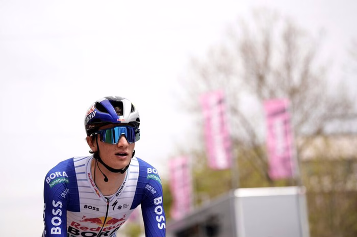 Giro di Slovenia 2026, Lipowitz e Pellizzari fanno il vuoto in salita. Tappa e maglia per il tedesco