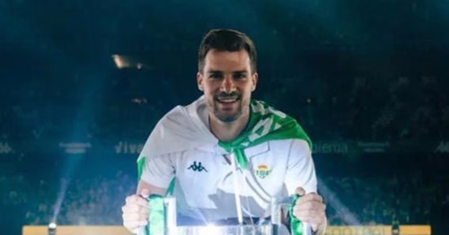 Eneko Angulo, readaptador del Betis, ficha por el Arsenal