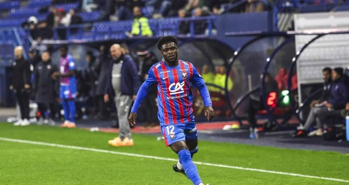 Ligue 3 : des départs vers l'étranger à Caen et La Roche