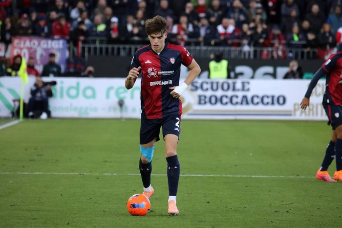 Ornstein exclusive says Chelsea are battling Inter Milan for €50m right wing back