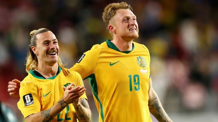 Socceroos im Achtelfinale: Australien zieht weiter