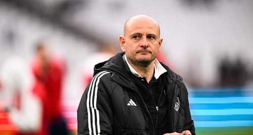 "Dans la continuité d'Éric Roy" : le Stade Brestois officialise son nouvel entraîneur
