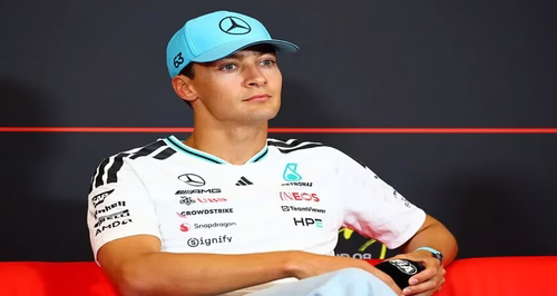 F1 : Ferrari choque George Russell