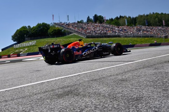 F1, Max Verstappen: “Silverstone? L’ho provata al simulatore, mi veniva da ridere…”