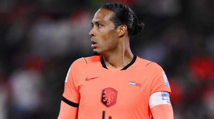 Ibrahimovic träumt von van Dijk und macht Milan-Überzeugungsarbeit