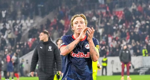 Ligue 1 : l’Olympique Lyonnais annonce la signature de Mads Bidstrup, Auxerre se renforce, Troyes à l’affût sur deux dossiers