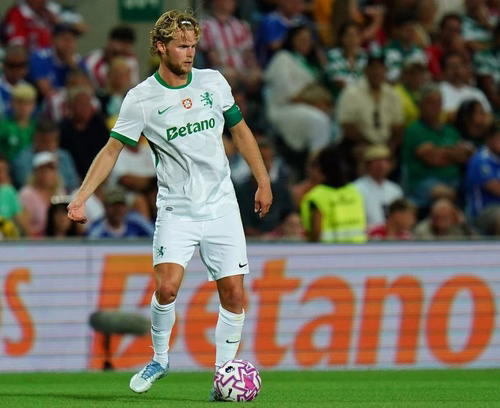 Atletico set to complete €40m midfielder deal after talks for Brazilian player collapse