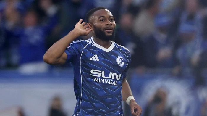 Sylla vor dem Abgang und Schalke plant schon den nächsten Stürmertransfer