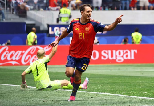 Oyarzabal, da Espanha, é o Craque do Cartola no dia #22 da Copa do Mundo da FIFA™