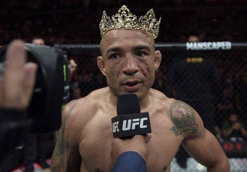 José Aldo encontra The Rock no Rio e recebe elogio: "Lutador favorito"