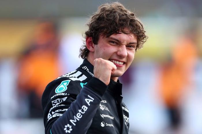 F1: Antonelli se irrita com Mercedes no quali de Silverstone