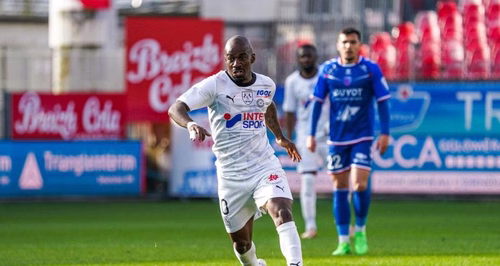 « Le football m’a tellement donné » : Gaël Kakuta annonce sa retraite à 35 ans