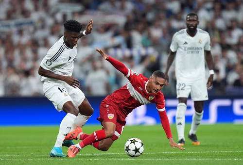 Neuer Mittelfeldstar: Zwei Spieler auf der Shortlist von ManUnited