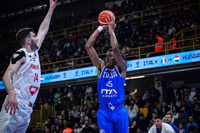 Basket, Nicola Akele approda all’Olimpia Milano. La Virtus Bologna annuncia il suo nuovo playmaker