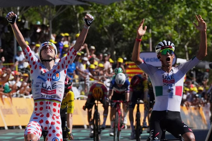 Ordine d’arrivo Tour de France 2026, terza tappa: Tadej Pogacar trionfa a Les Angles