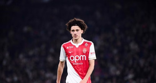 Ligue 1 : accord PSG-Akliouche, Toulouse tient sa recrue défensive