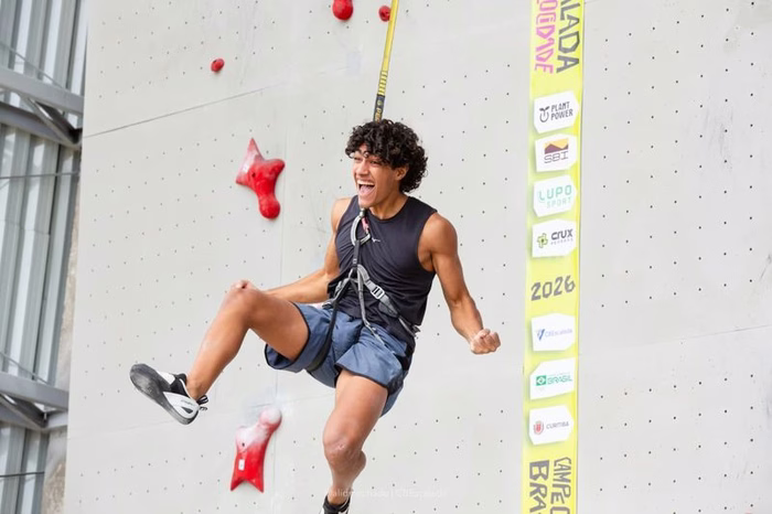 Caio Soares fica em segundo no Brasileiro Juvenil de Escalada