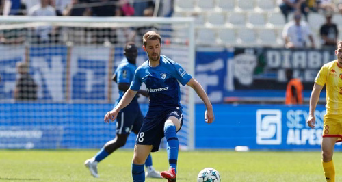 Ligue 2 : Reims proche de signer un attaquant de l’élite, Nsimba prolonge à Clermont et Jessy Benet explique son départ de Grenoble