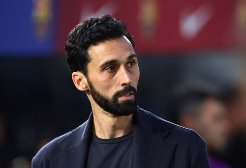 Álvaro Arbeloa é o novo técnico do Fulham após deixar Real Madrid