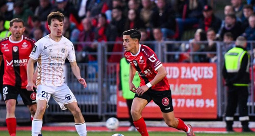 Ligue 2 : un deuxième joueur d’Aston Villa rejoint Annecy, Boulogne annonce un départ à l’étranger