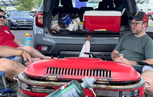 C'est quoi le tailgating avant les matchs de foot aux Etats-Unis ? - 20 Minutes