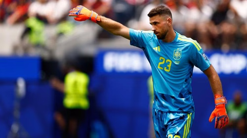 Destaque espanhol, Unai Simón desafia 'freguesia' contra belga Courtois