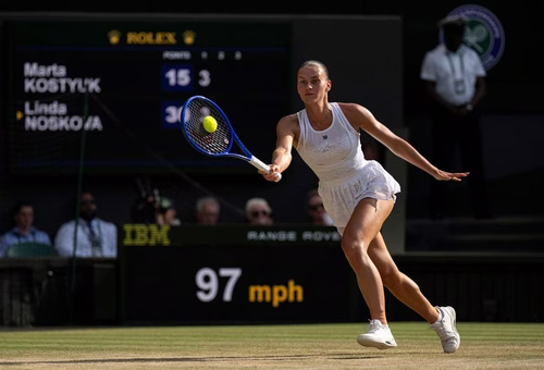 Para Kostyuk, saque de Noskova fez a diferença: "Não tive muitas chances"