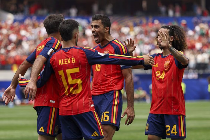 Spanien gegen Belgien: Zwei Serien, nur eine überlebt