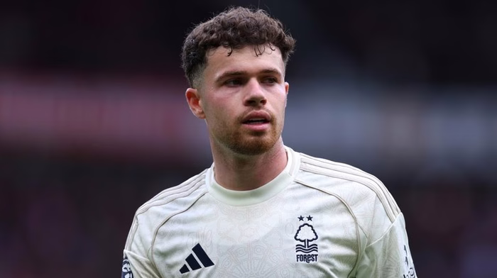 Neuer Verteidiger soll her: Manchester United und Newcastle haben diesen Spieler im Blick