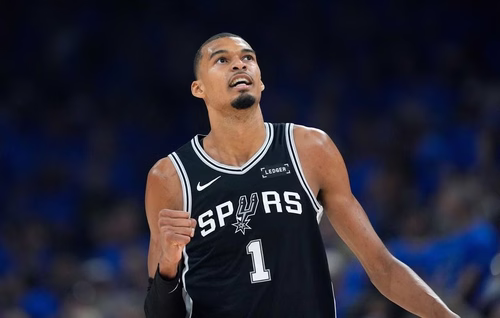 NBA : C’est fait… Victor Wembanyama prolonge son contrat pour cinq ans avec les Spurs